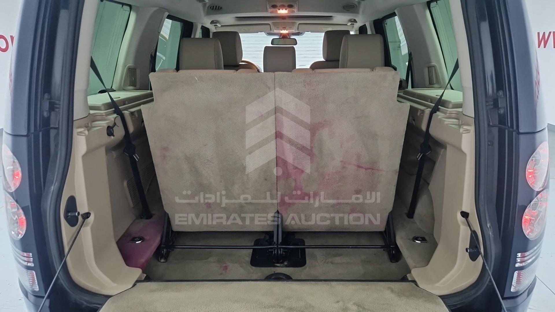 2015 LAND ROVER LR4 VIN: SALLAAAV6FA740368