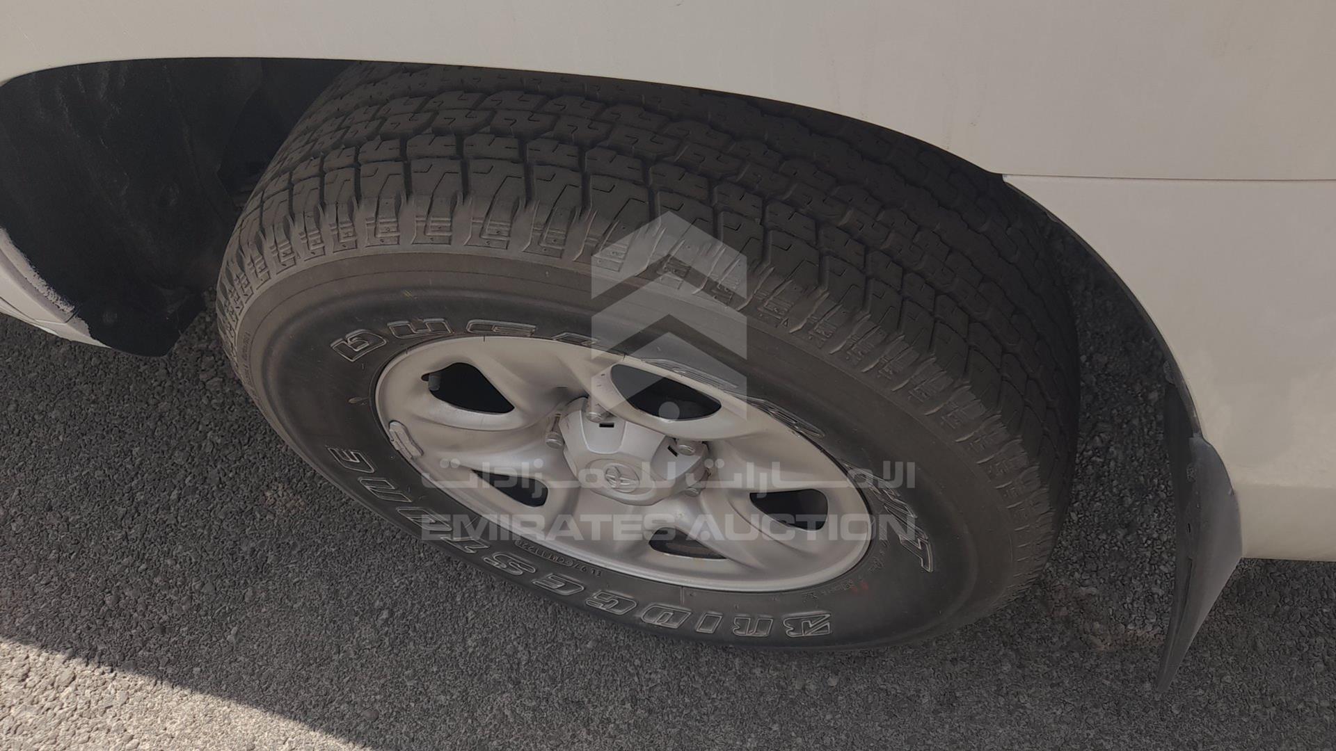 2013 TOYOTA LAND CRUISER VIN: JTMDU09J1D4063740