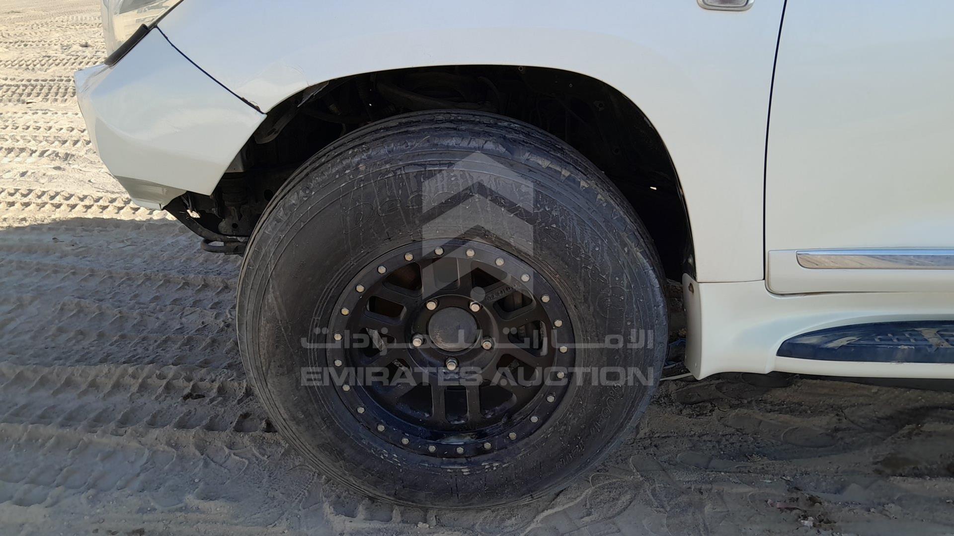 2011 TOYOTA LAND CRUISER VIN: JTMHU09J5B4046244