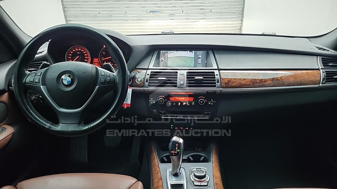 2013 BMW X5 — Entertainment Systems & Camera Monitor & Navigation — Photo 17