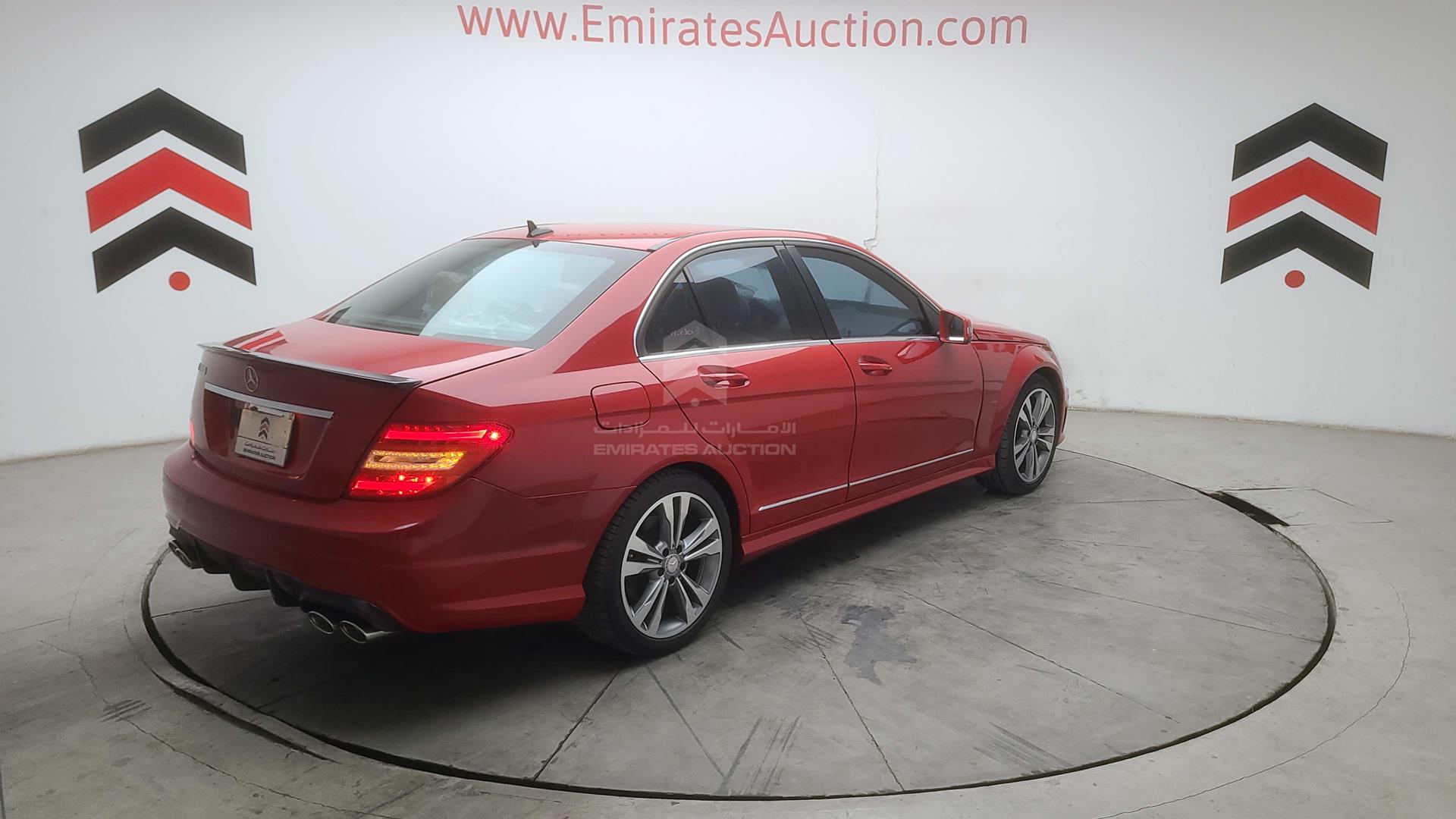 2010 MERCEDES C 300 VIN: WDDGF5EBXAR105572