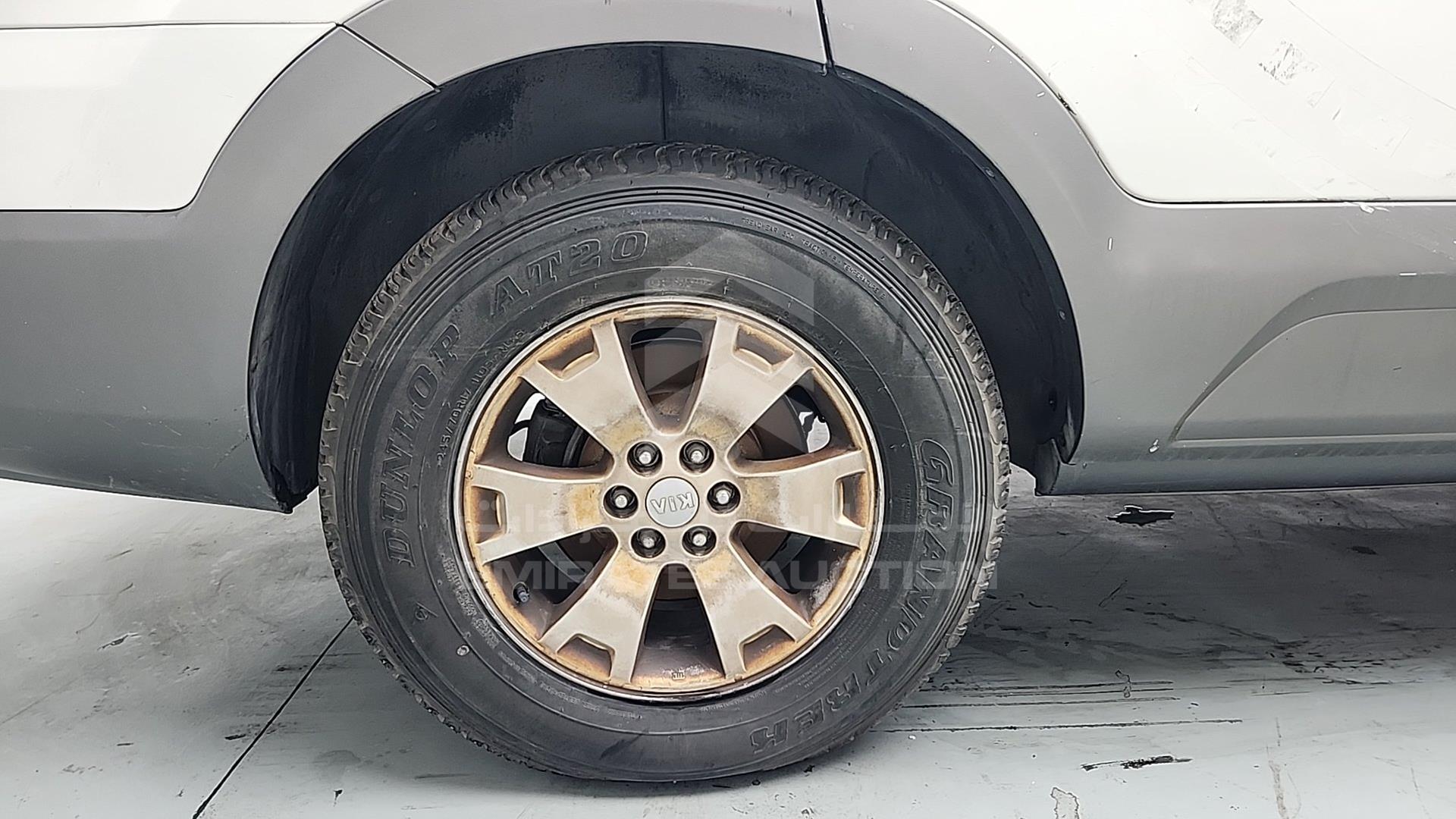 2014 KIA MOHAVE VIN: KNAKM8112E5110512