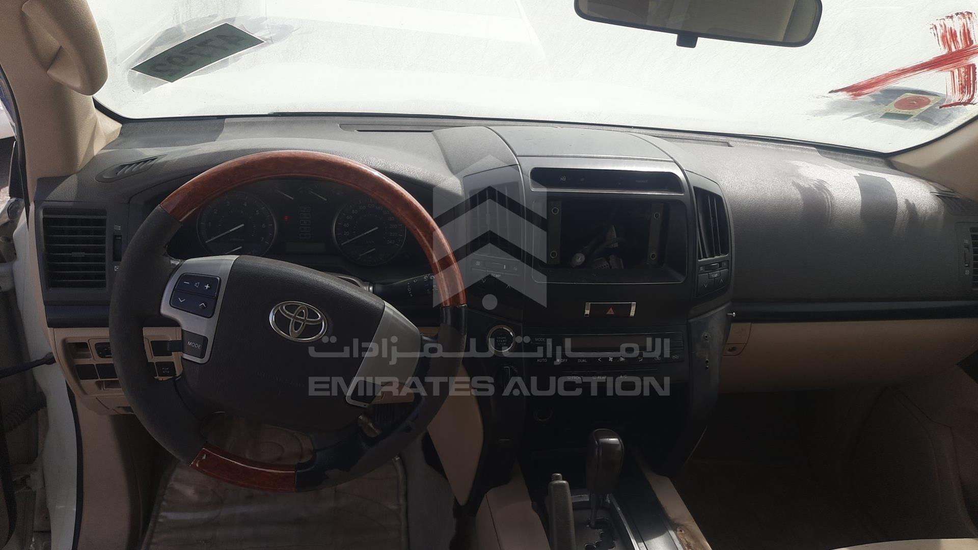 2013 TOYOTA LAND CRUISER VIN: JTMDU09J5D5065615