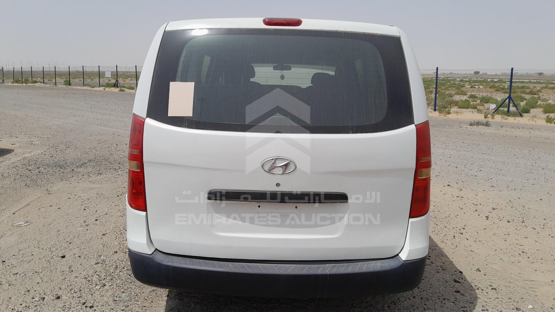2016 HYUNDAI H1 VIN: KMHWG81R7GU755954