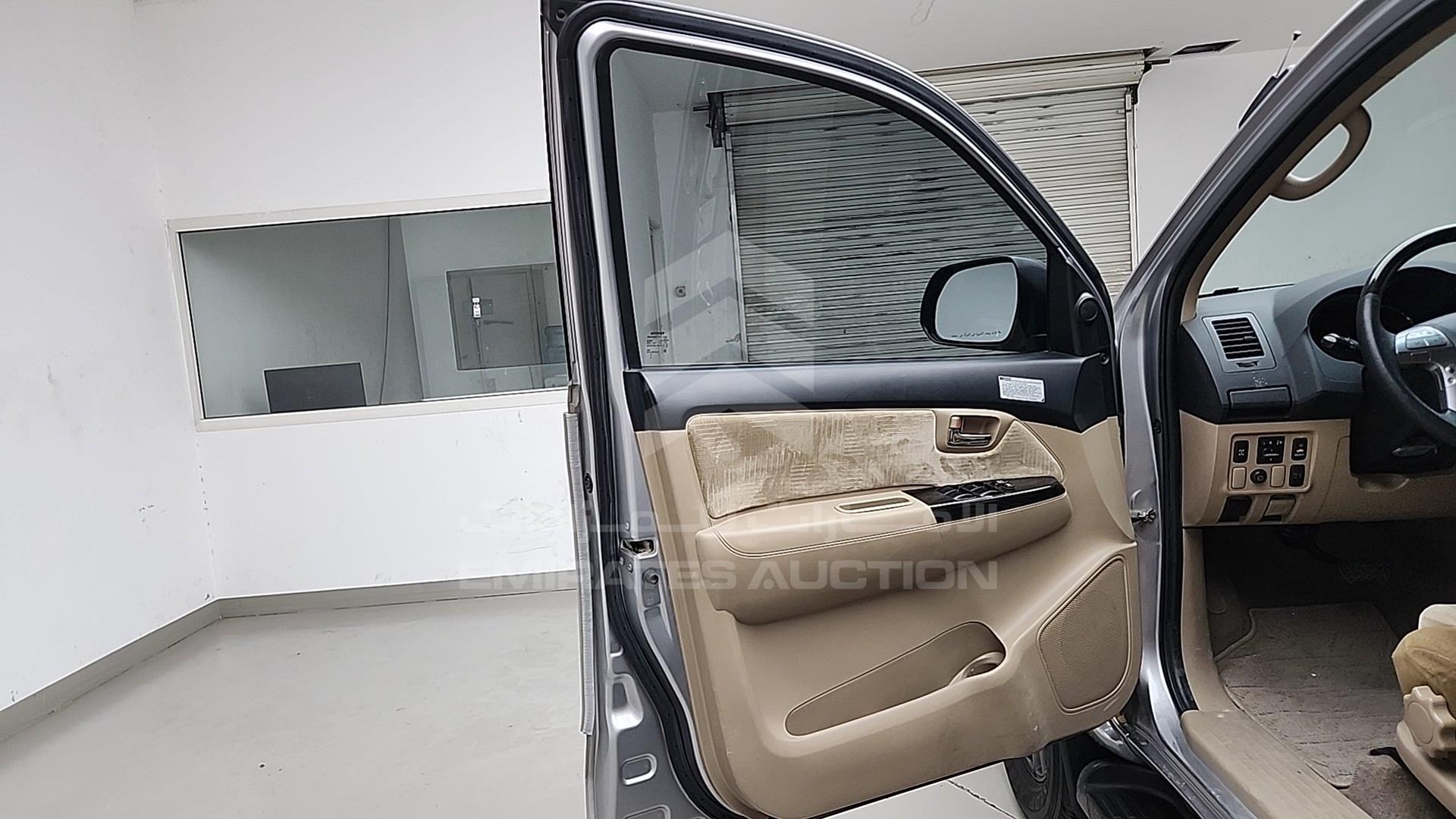 2015 TOYOTA FORTUNER VIN: MHFYU59G9F7043356