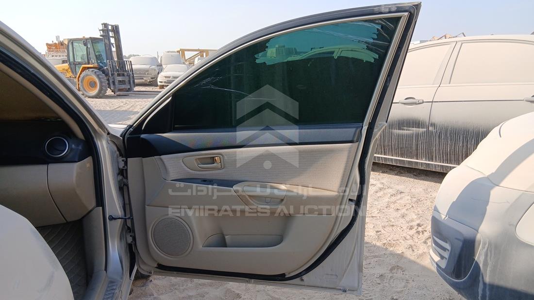 مازدا 3 2009 — الباب الأمامي الأيمن — صورة 24