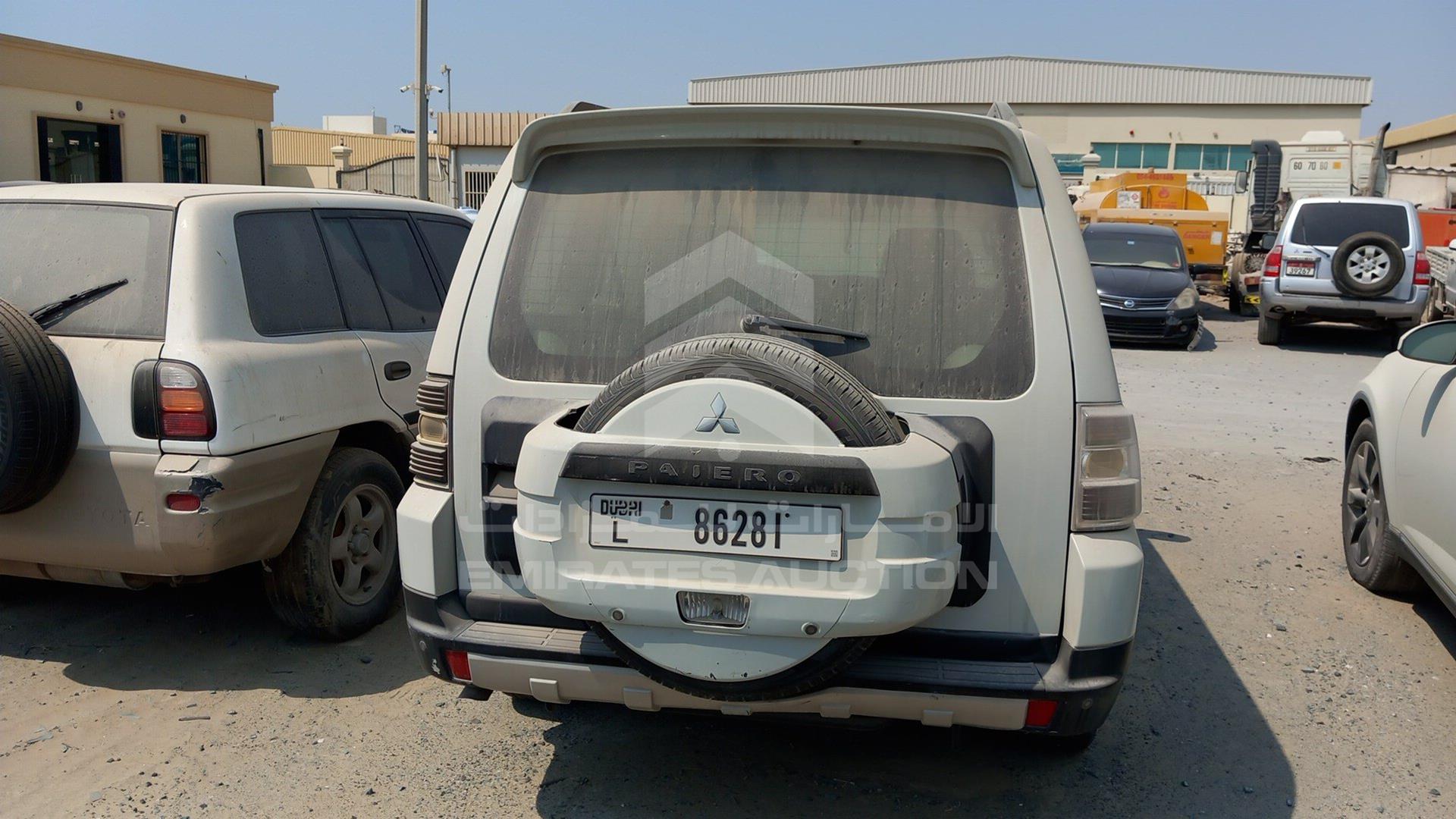2009 MITSUBISHI PAJERO VIN: JMYLRV93W9J708703