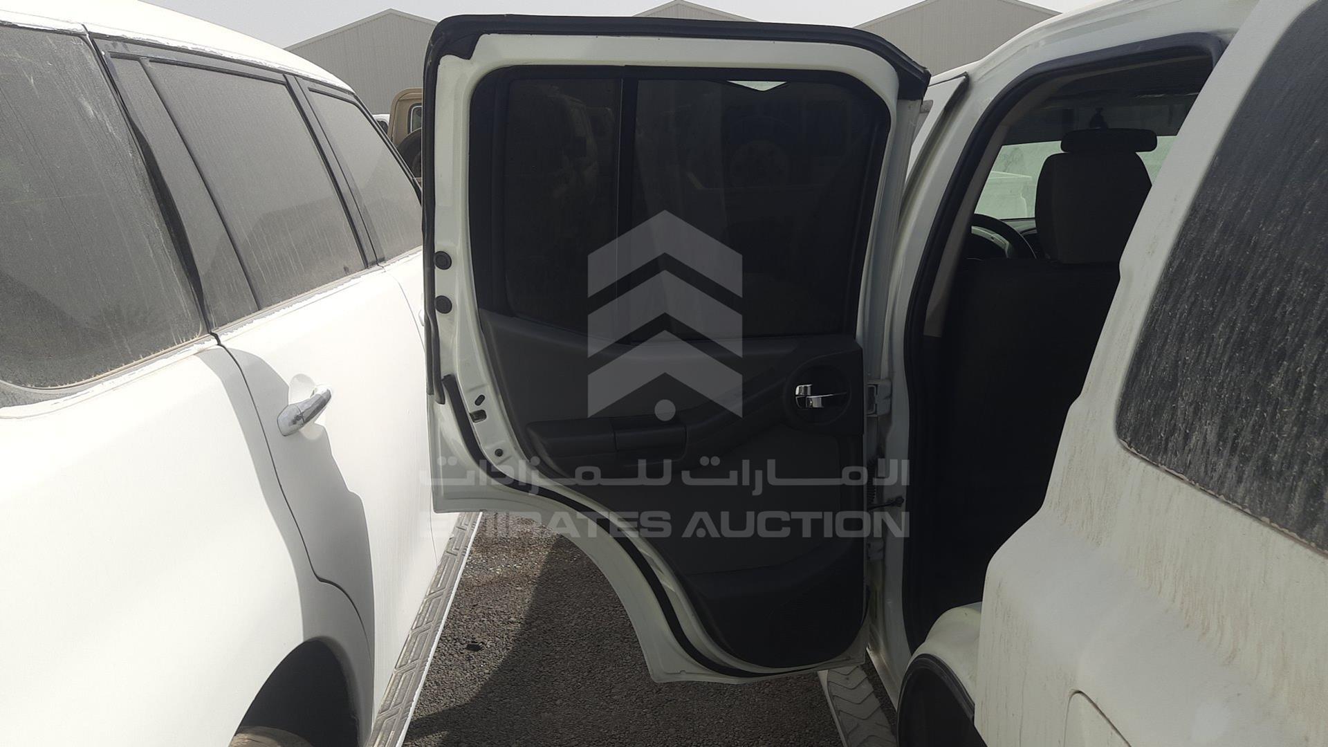 2014 NISSAN XTERRA VIN: 5N1AN0N65EN813083