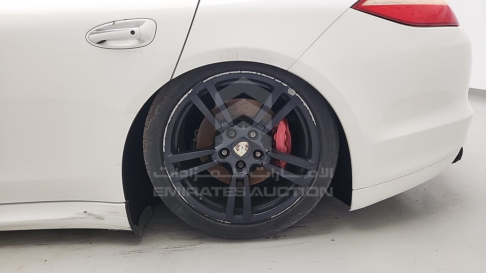 2011 PORSCHE PANAMERA VIN: WP0ZZZ97ZBL080132