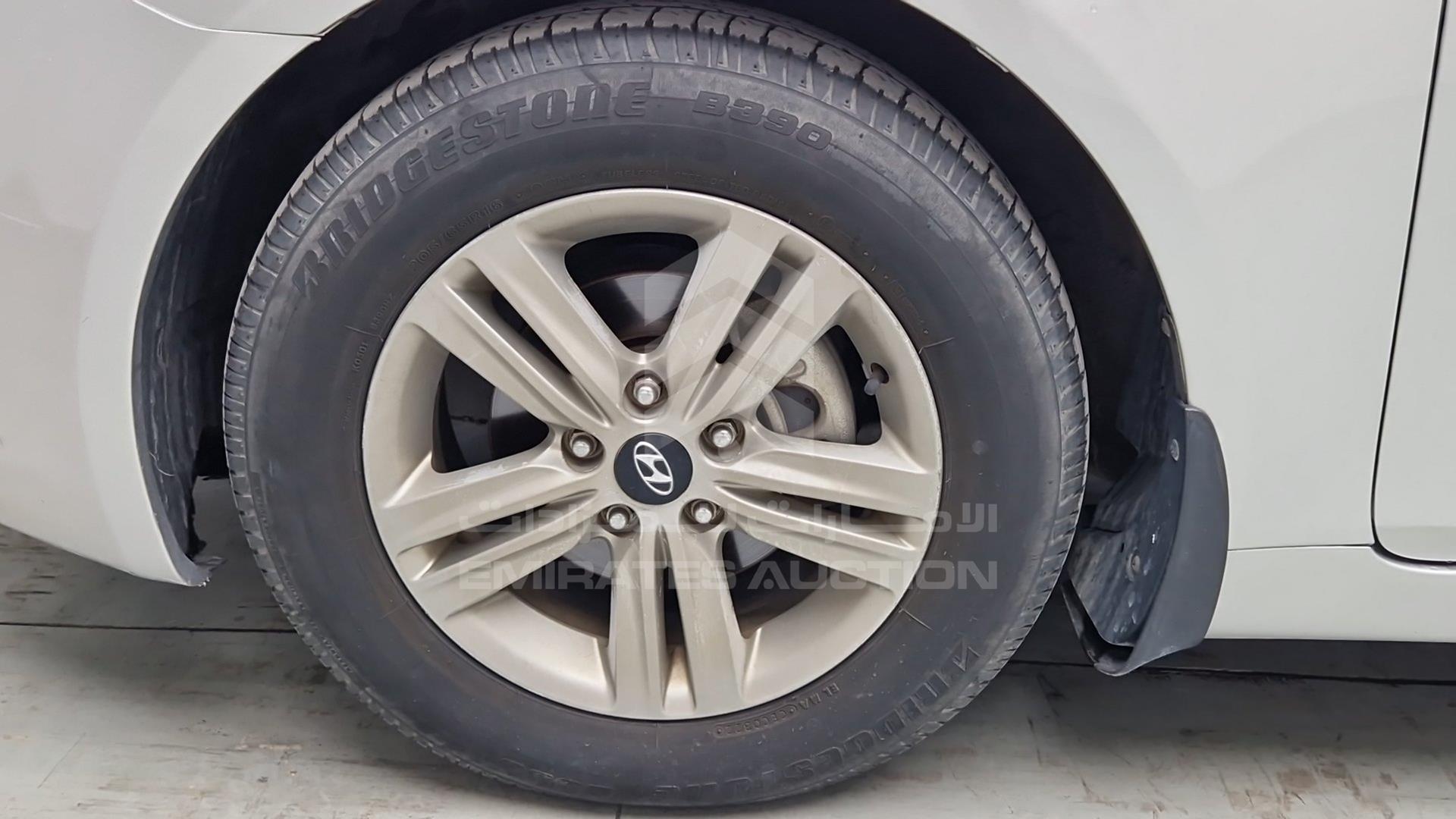 2014 HYUNDAI SONATA VIN: KMHEB41C0EA625057