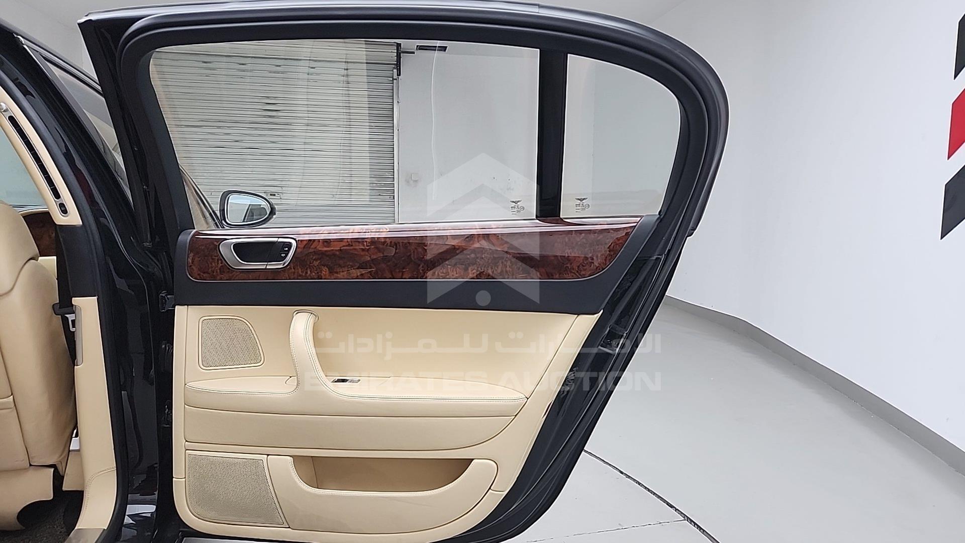 2006 BENTLEY CONTINENTAL VIN: SCBBE53W16C031145