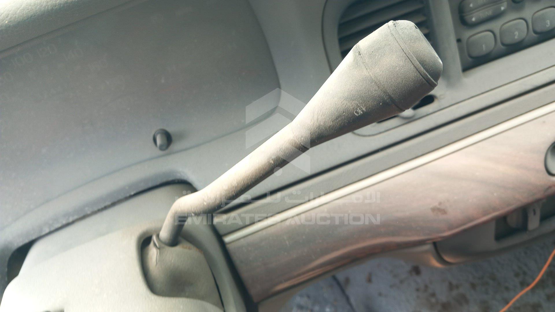 2000 FORD MERCURY VIN: 2MEFM74W7YX617963