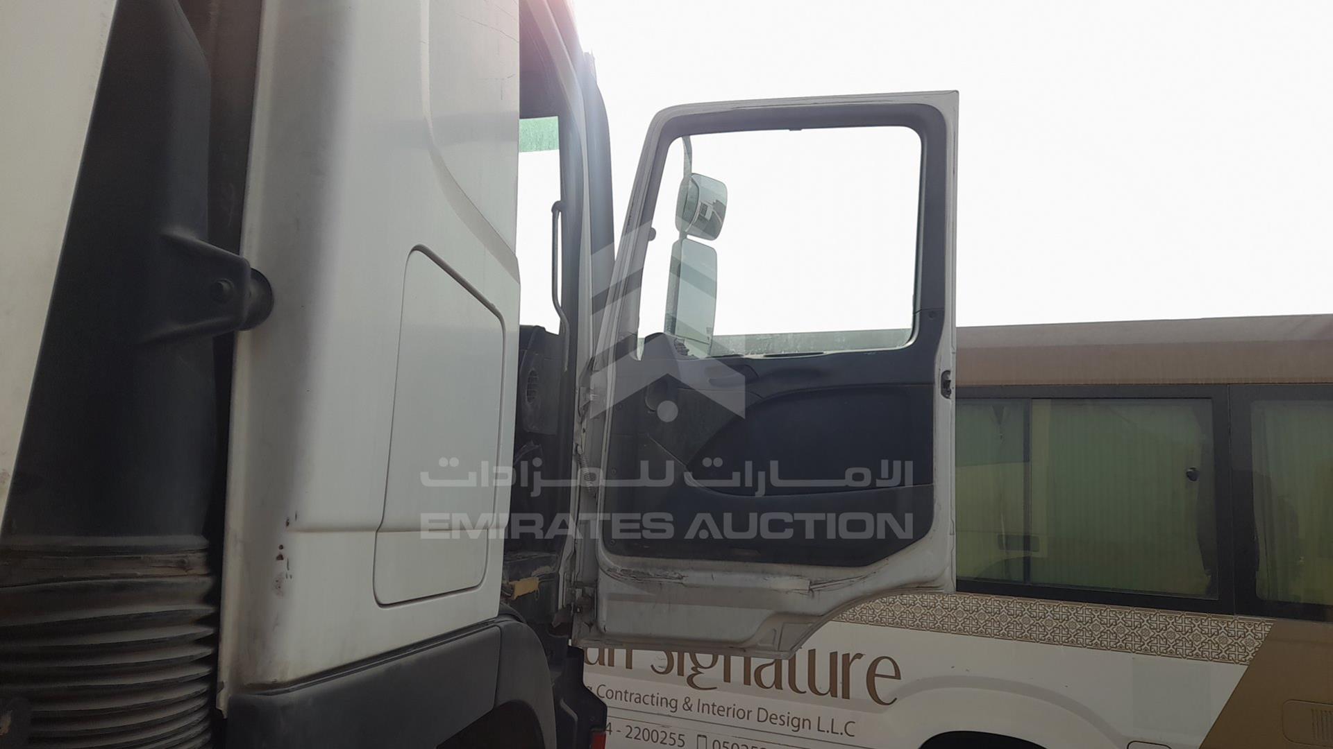 2008 MERCEDES ACTROS VIN: WDAKHCAA28L280334