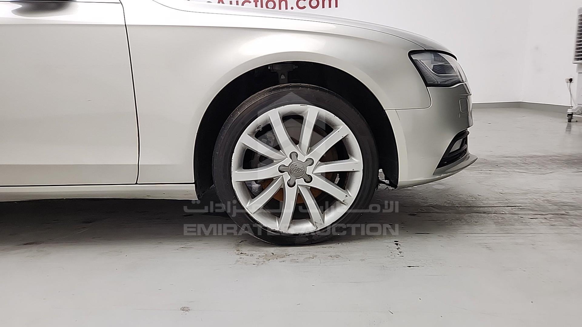 2015 AUDI A4 VIN: WAUACCFL2FN012075