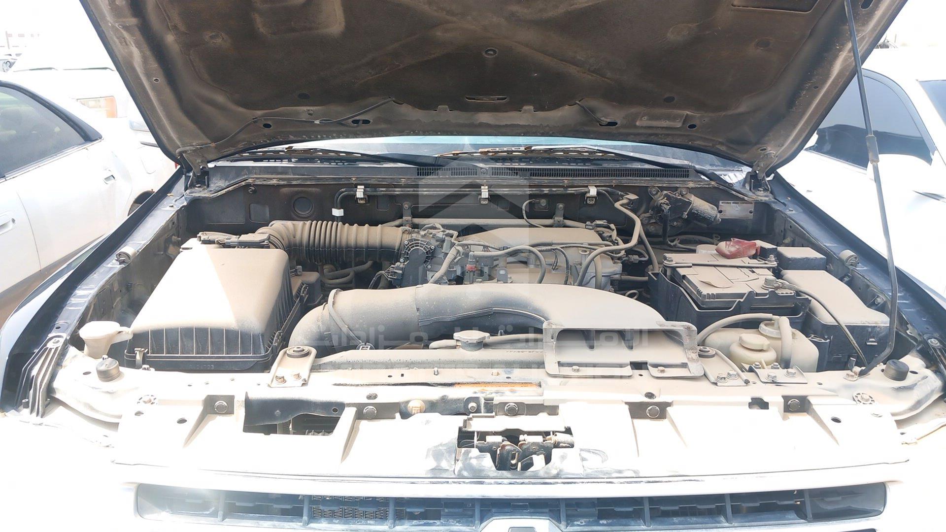 2010 MITSUBISHI PAJERO VIN: JMYLRV95WAJ715031