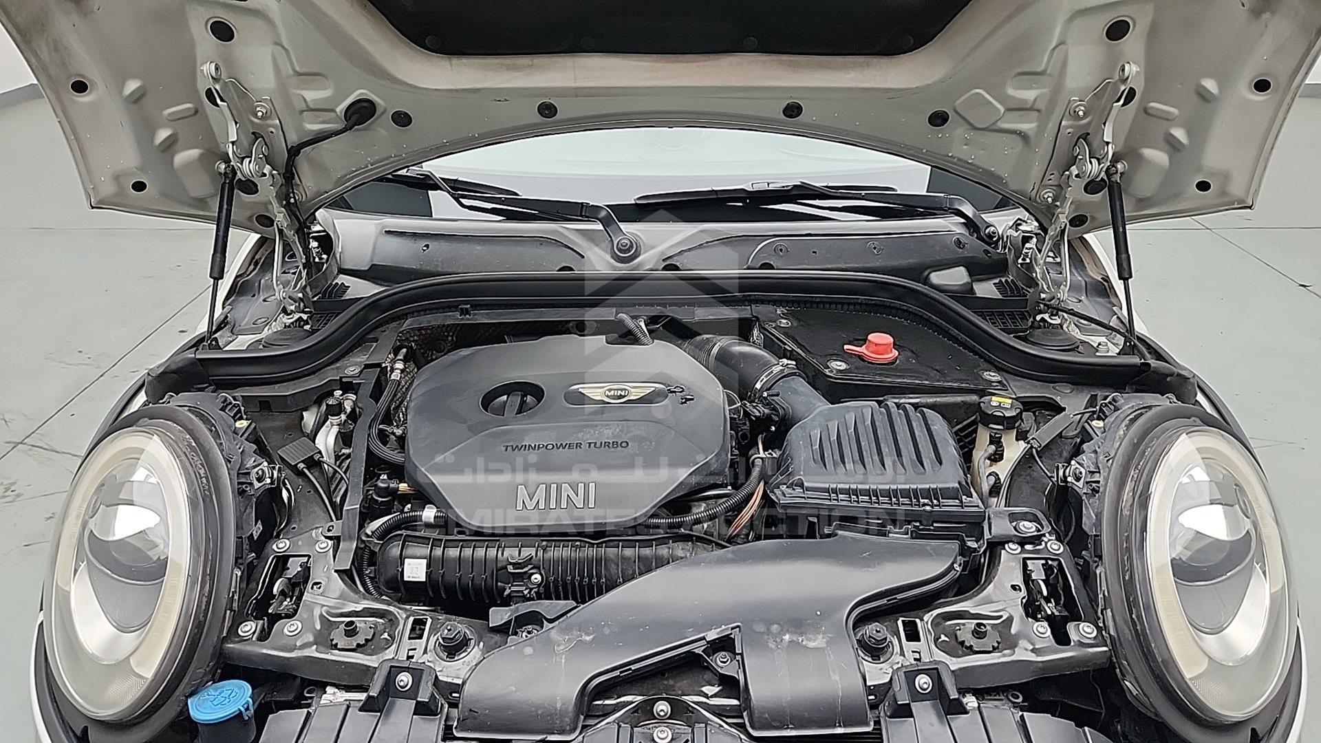 2016 MINI COOPER VIN: WMWXM7107G2A84830