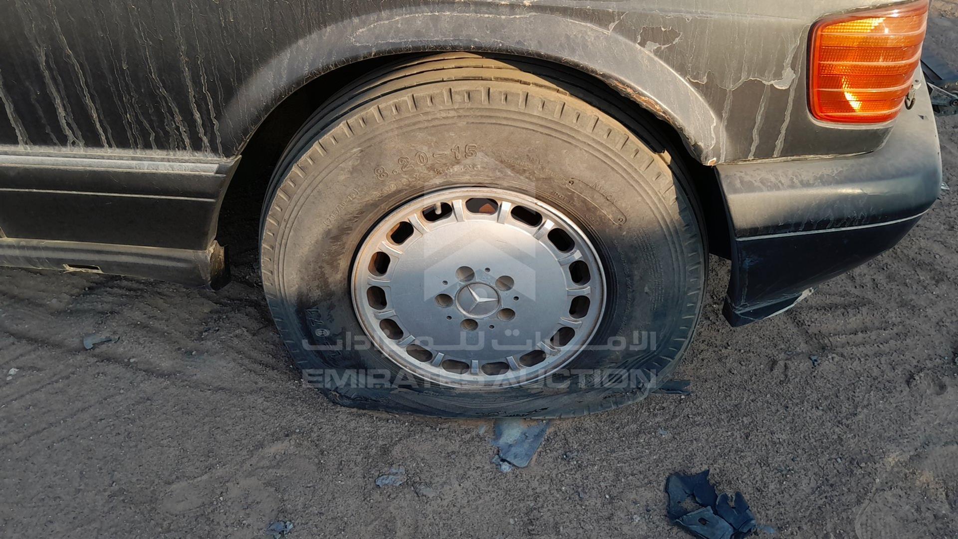 0 MERCEDES --- VIN: WDB1260451A534470