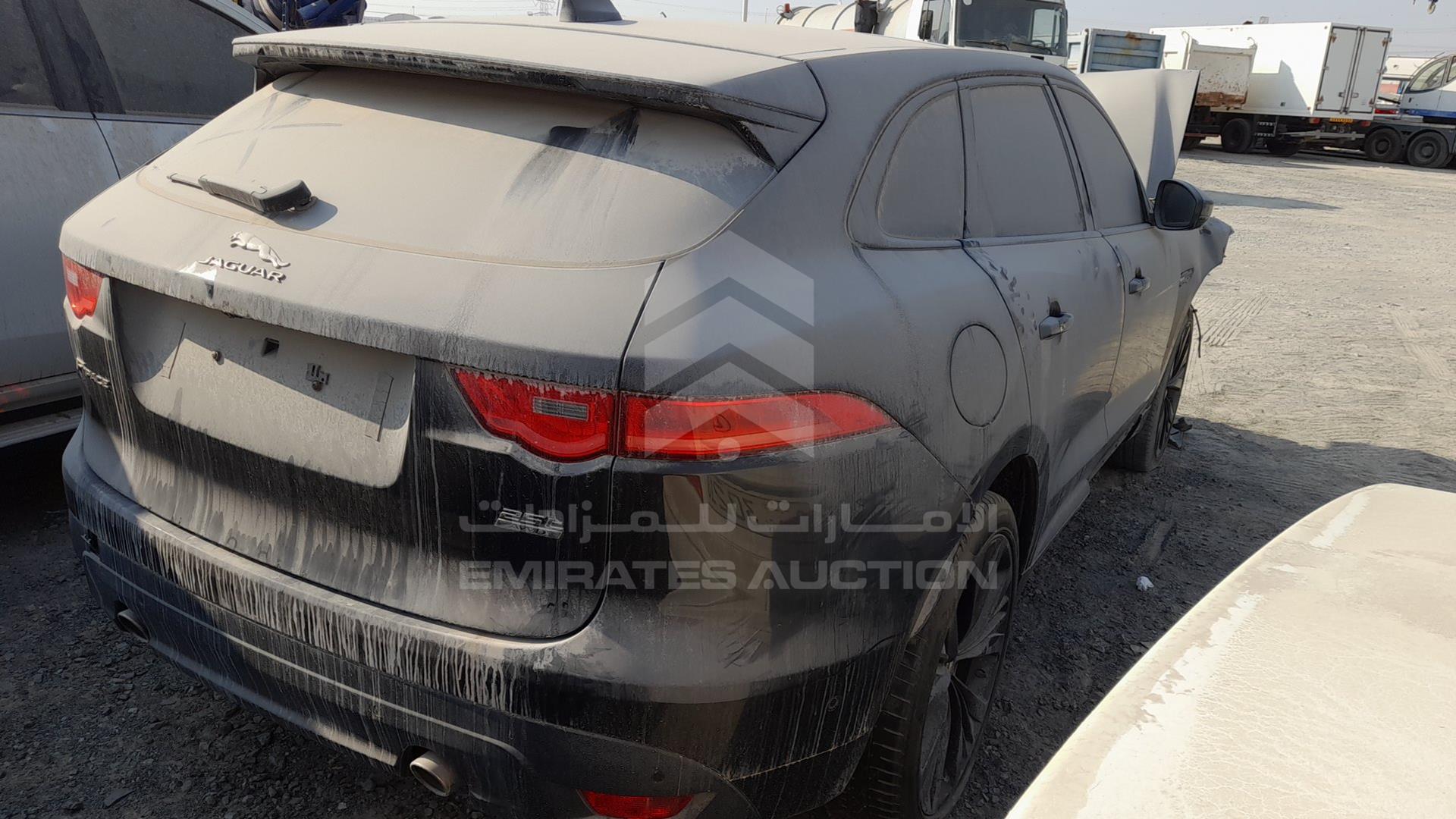 2019 JAGUAR F-PACE VIN: SADCA2BX2KA615649