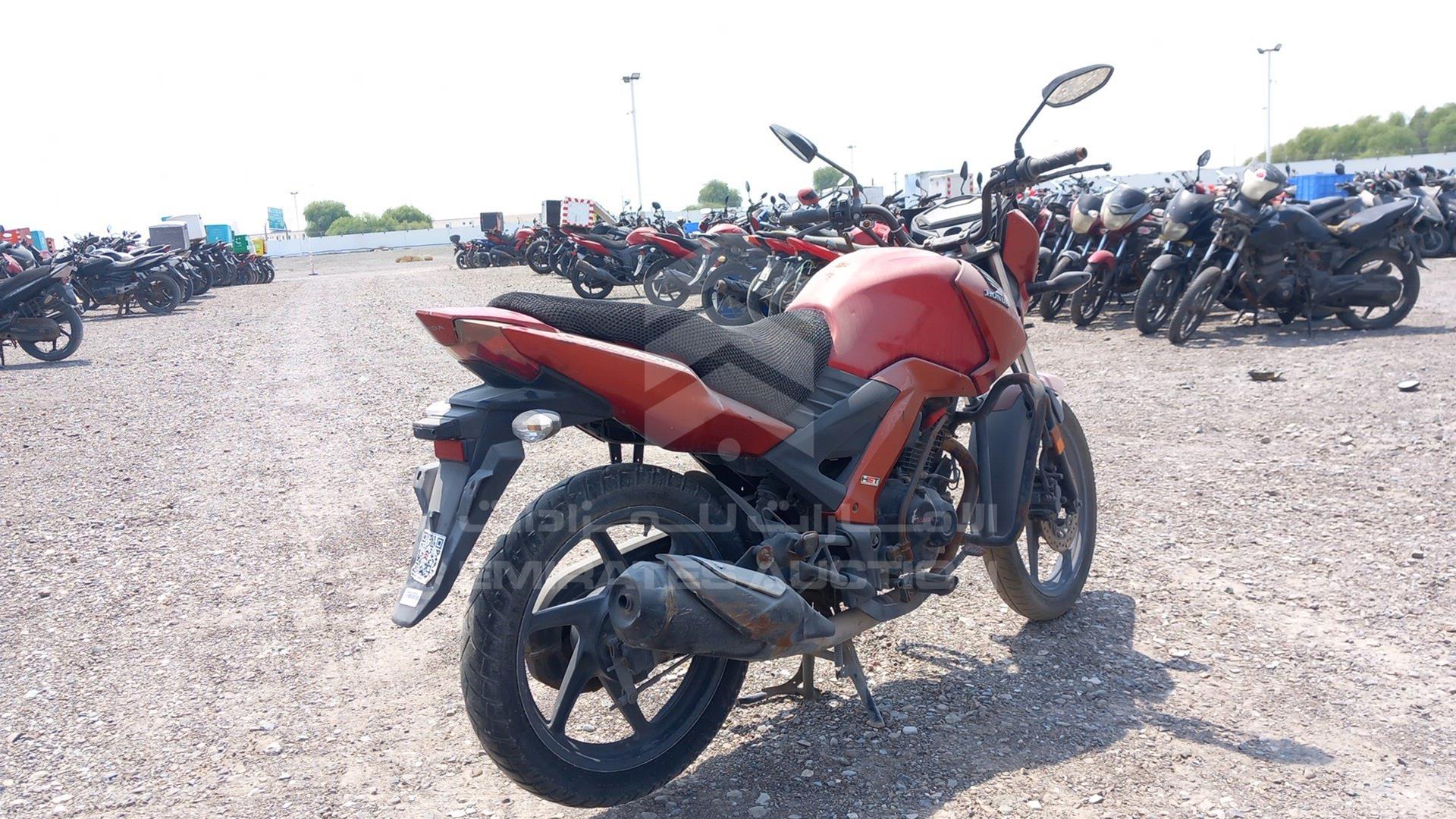 2016 HONDA UNICORN VIN: ME4KC204DG8005190