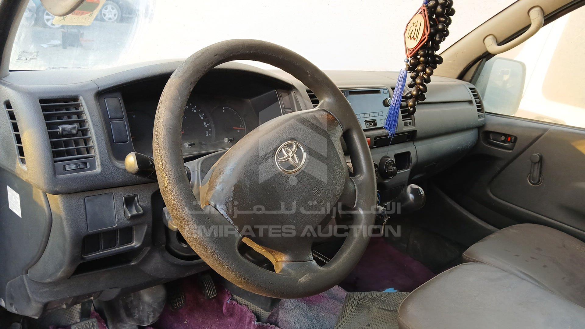 2015 TOYOTA HIACE VIN: JTFHX02P2F0094844