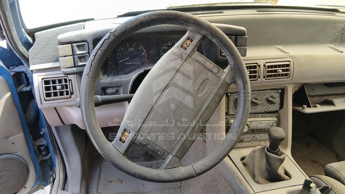 1990 Ford Mustang - Scrap without document — Steering & Mounted Controls — Photo 13