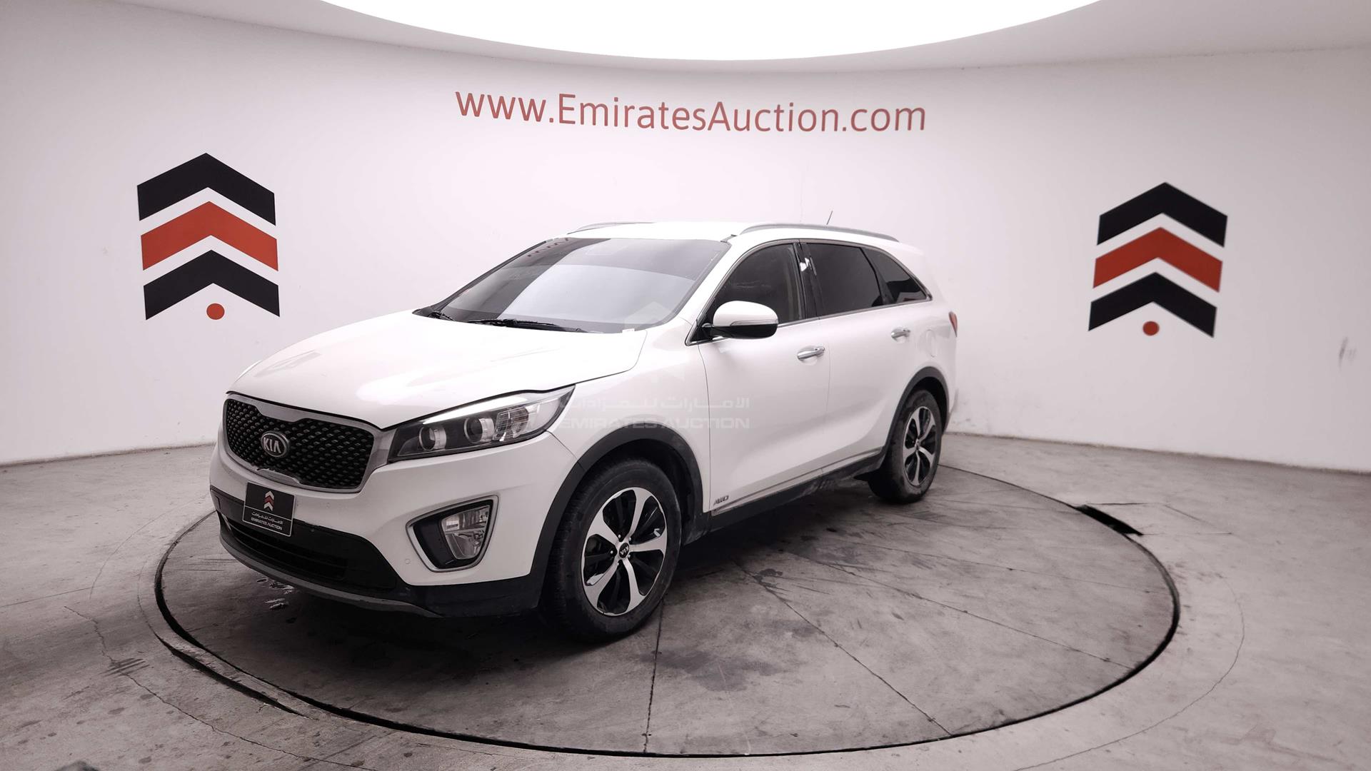 2016 KIA SORENTO VIN: KNAPH8147G5100839