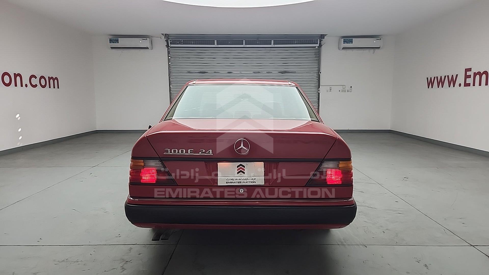 1991 MERCEDES E 300 VIN: WDBEA30D2MB373024