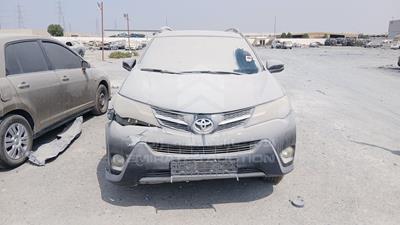 تويوتا راف 4 2014