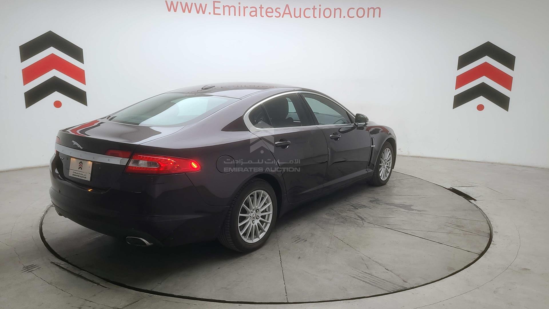 2011 JAGUAR XF VIN: SAJAA05D2BFS04944