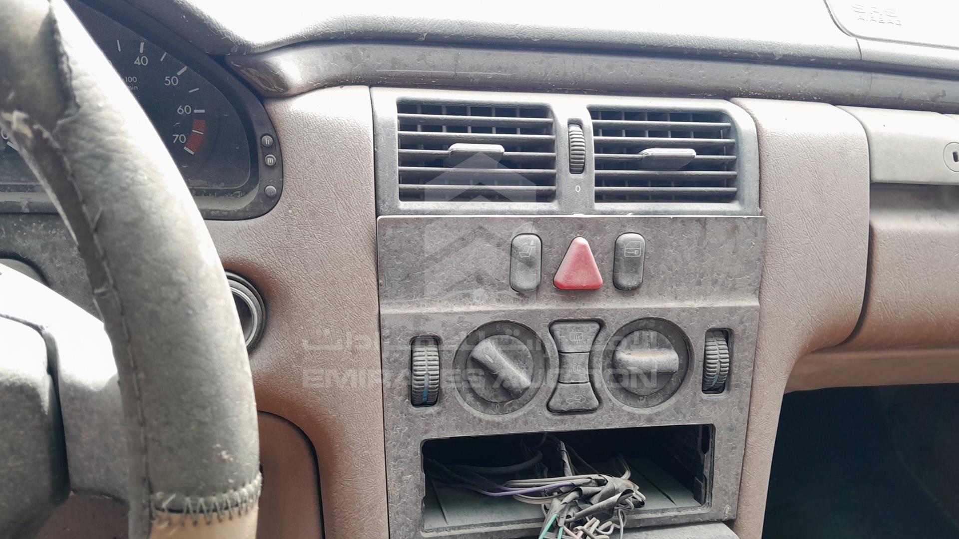0 MERCEDES E320 VIN: WDB2100351A347598