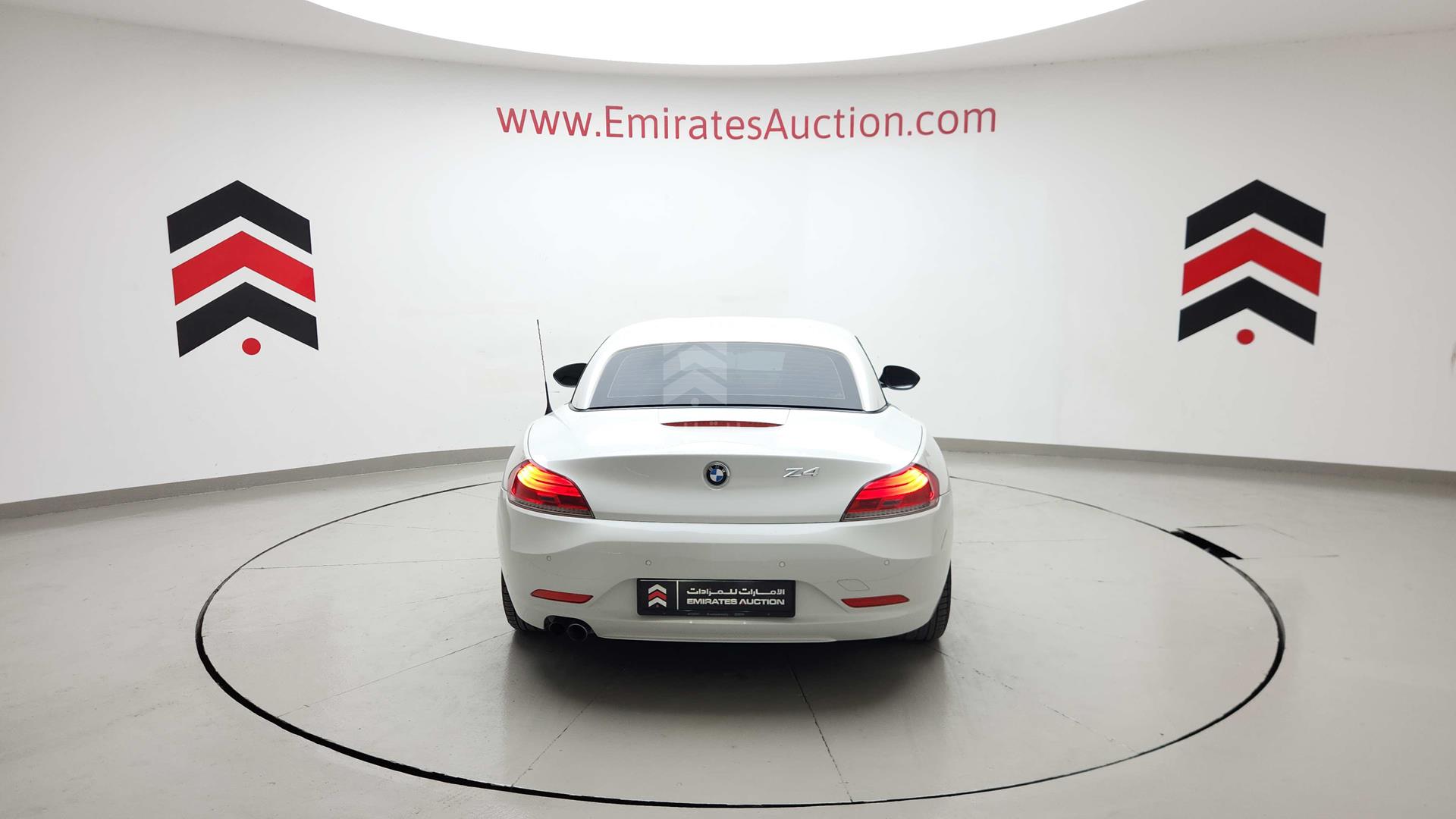 2015 BMW Z4 VIN: WBALL1107FJ664711
