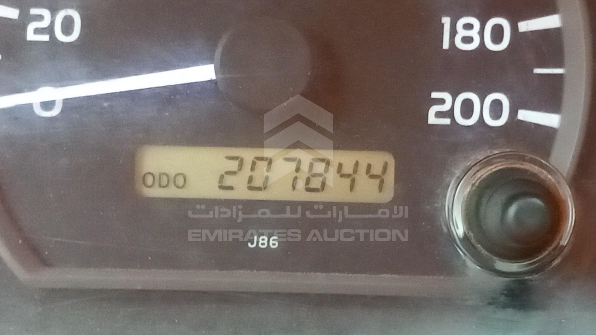 2016 TOYOTA LAND CRUISER VIN: JTFLU71J2G7037416