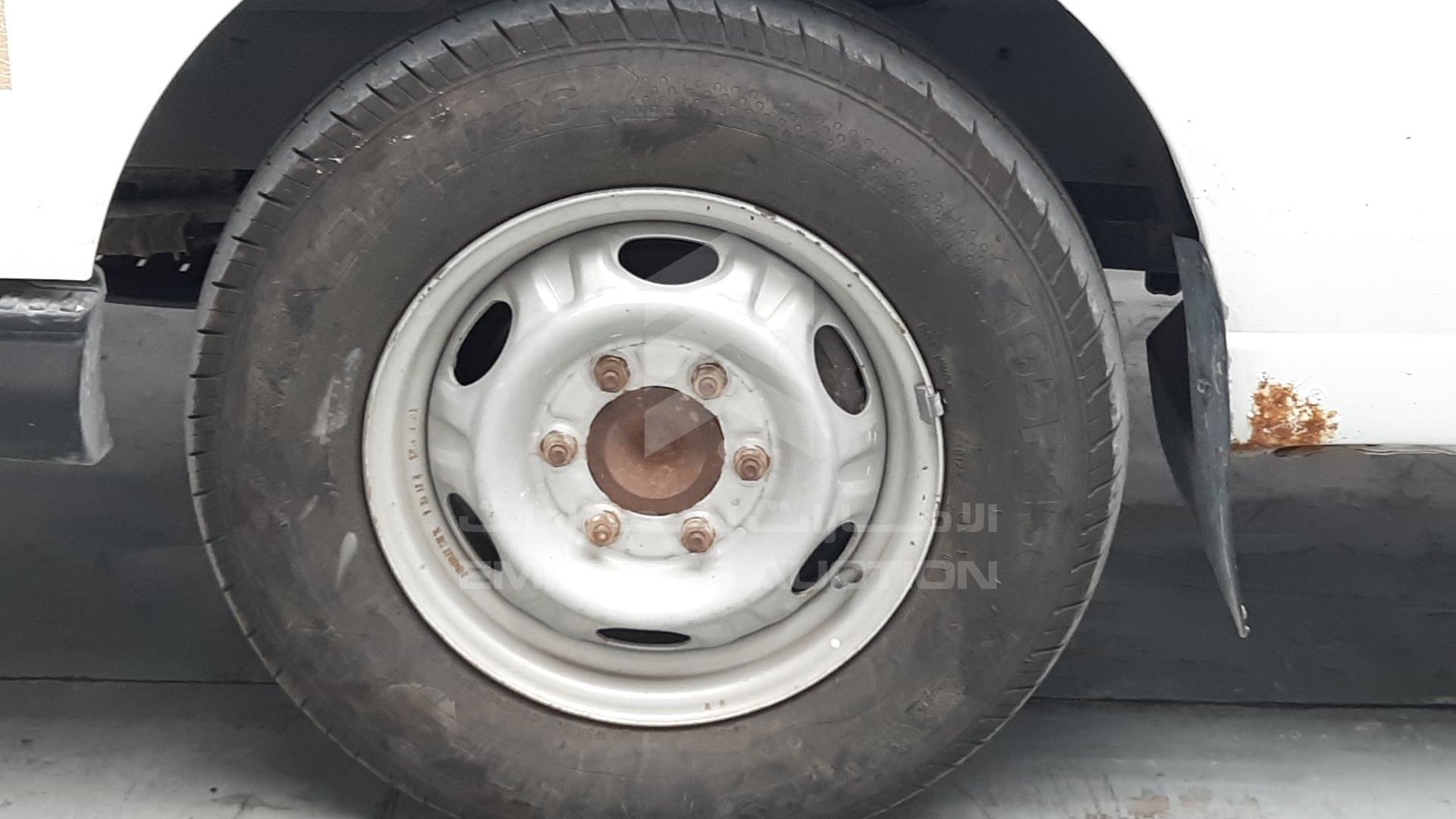 2013 NISSAN URVAN VIN: JN6AE54S5DX030426