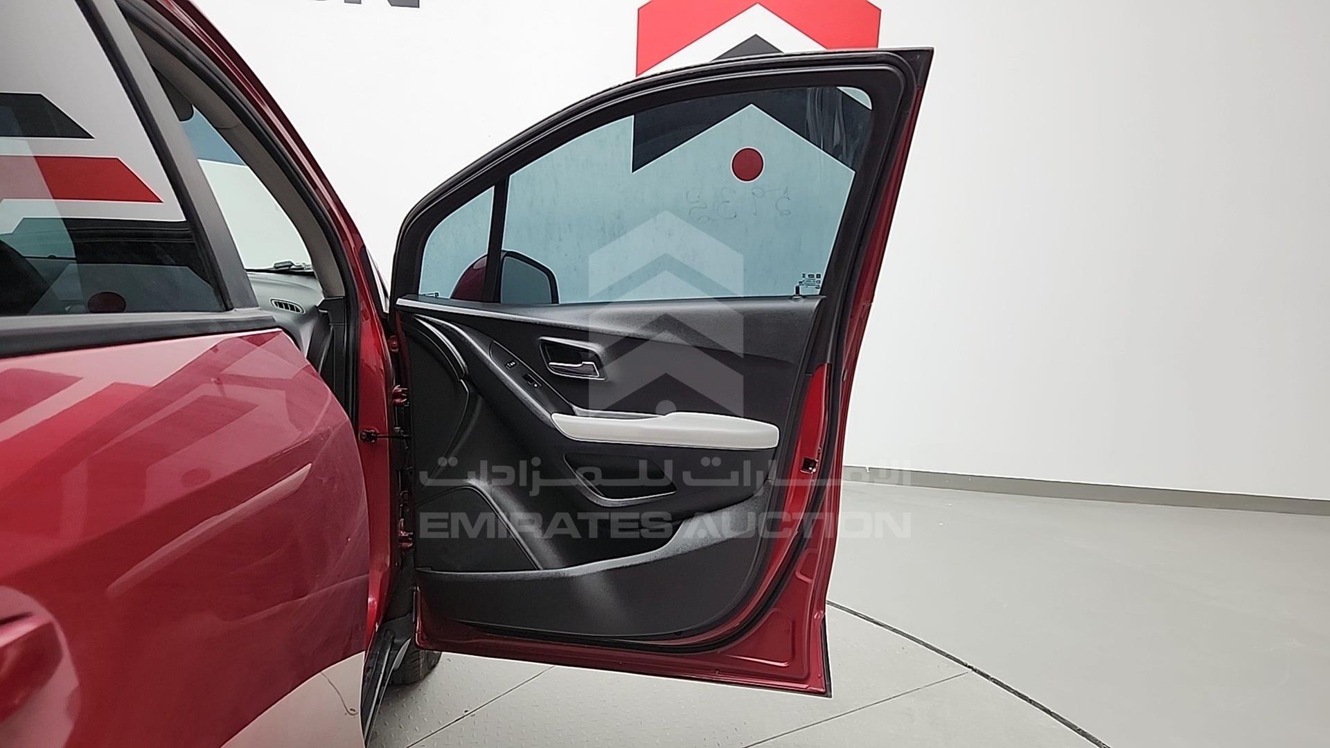 2019 CHEVROLET TRAX VIN: KL1JD7D57KB725567