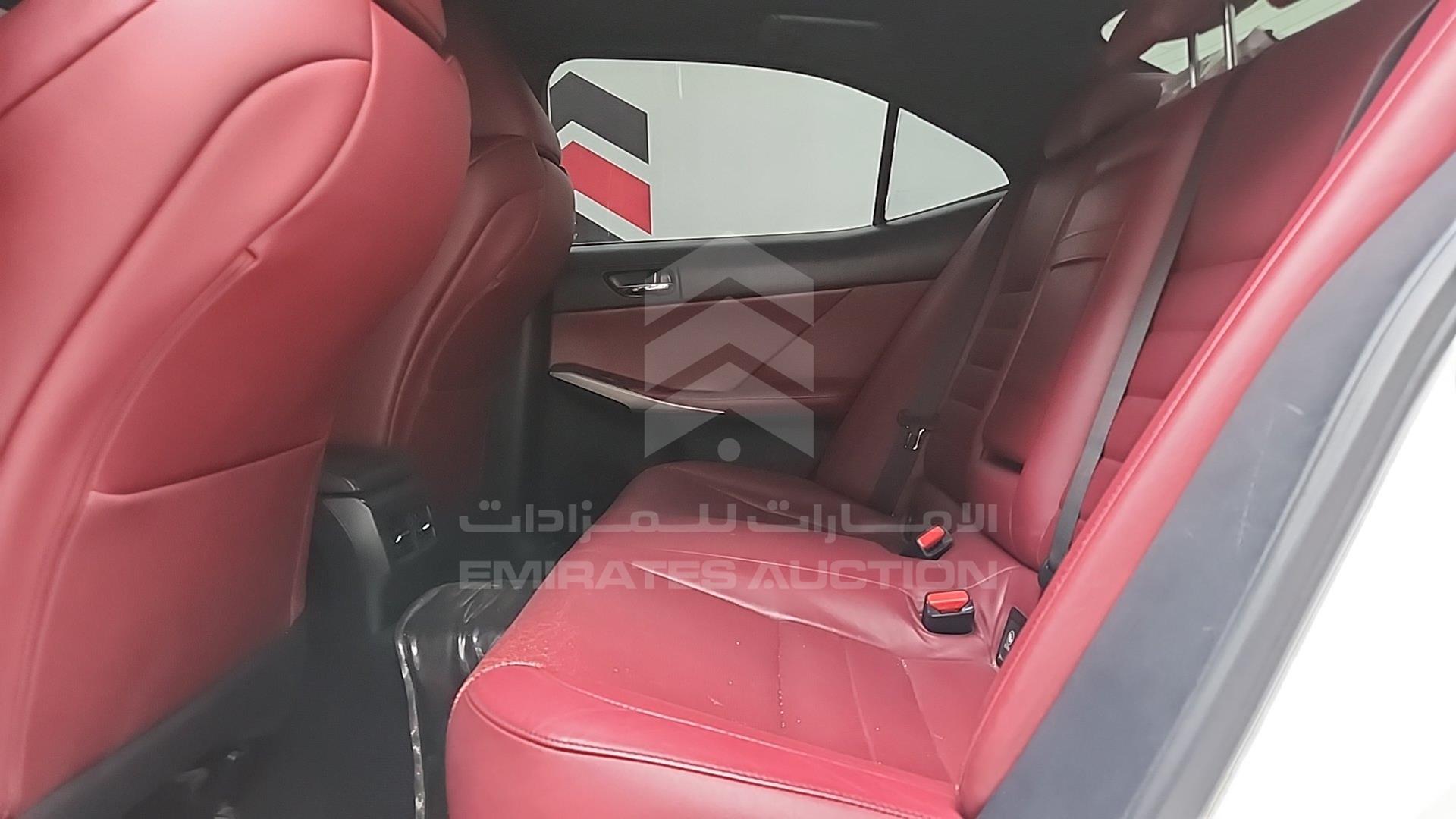 2015 LEXUS IS 350 VIN: JTHBE5D22F5014818