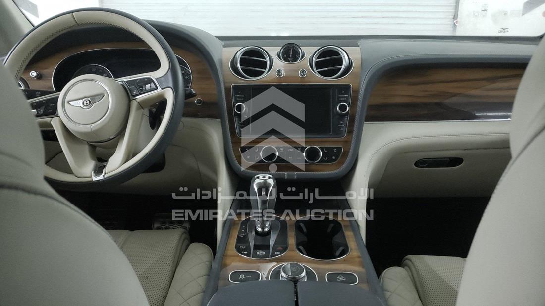 2020 Bentley Bentayga for sale in UAE SJAAJ2ZV1LC027322 409116