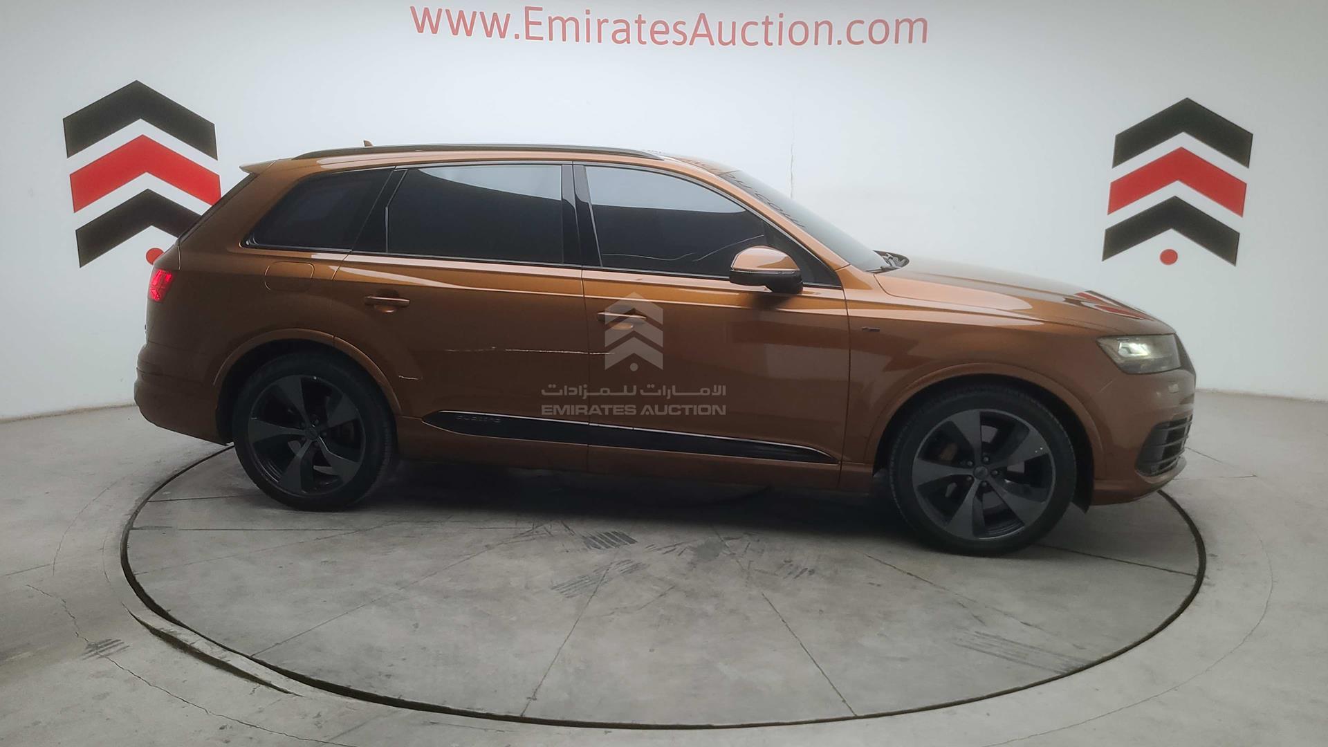 2016 AUDI Q7 VIN: WA1AGDF75GD001329