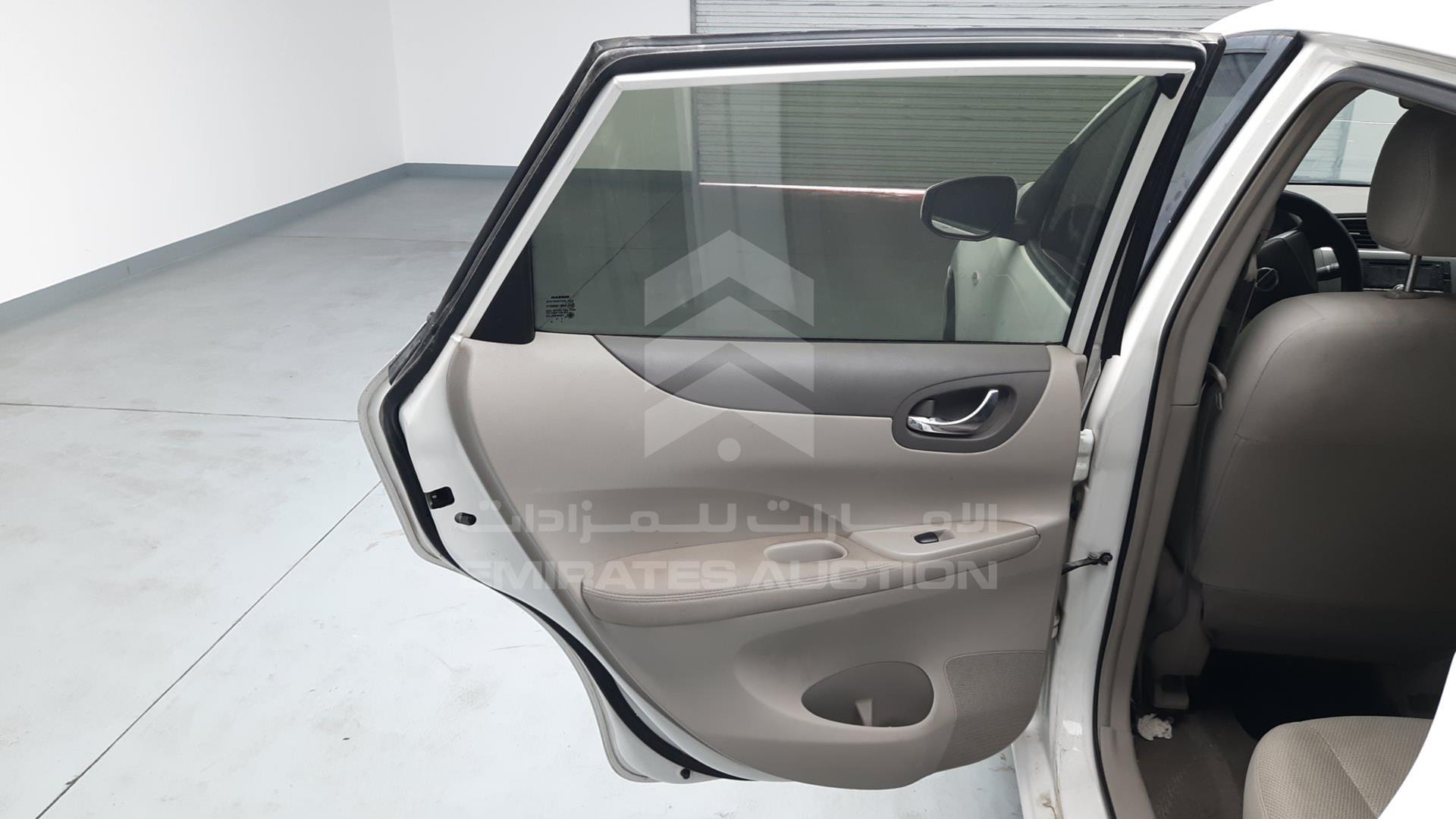 2014 NISSAN TIIDA VIN: MNTBC2C92E6000049