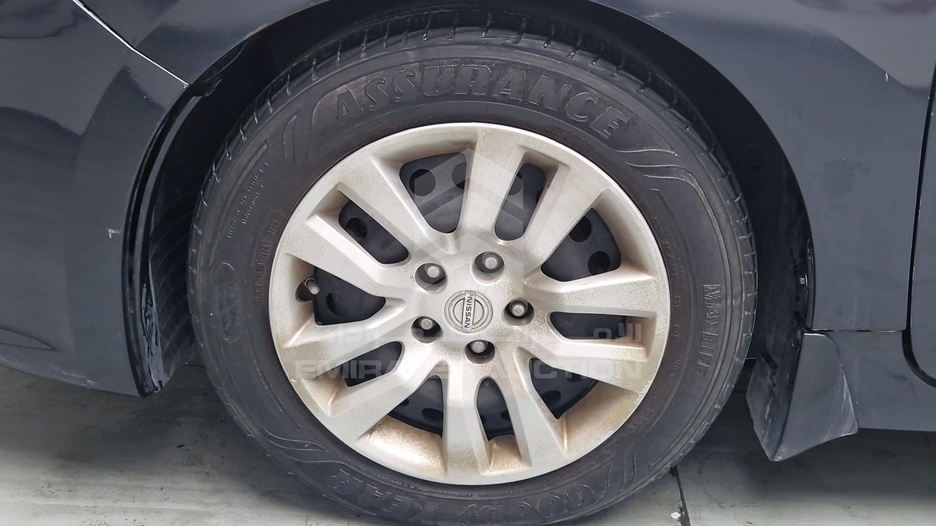 2017 NISSAN ALTIMA VIN: 1N4AL3AP3HC482343