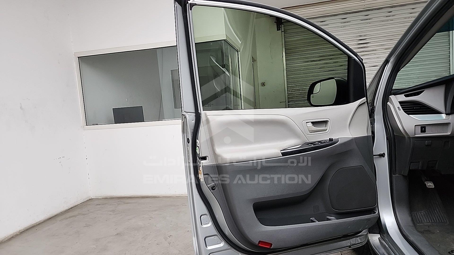 2020 TOYOTA SIENNA VIN: 5TDZZ3DC4LS023172