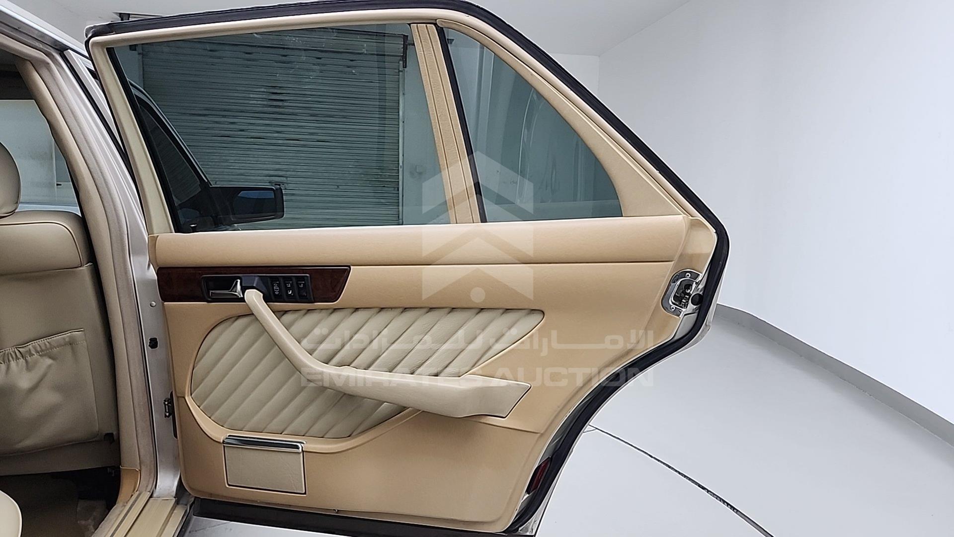 1991 MERCEDES SEL 560 VIN: WDBCA39E4MA600786