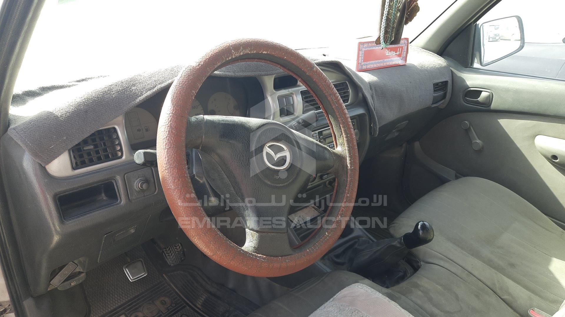 2005 MAZDA B2200 VIN: MM7UN23295W373896