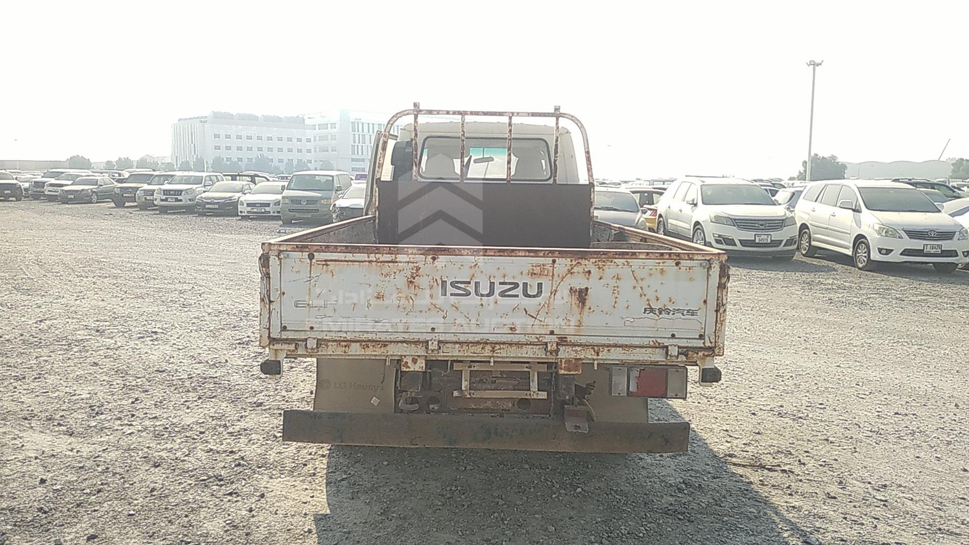 2010 ISUZU NKR VIN: LWLNKR8H7AL037000