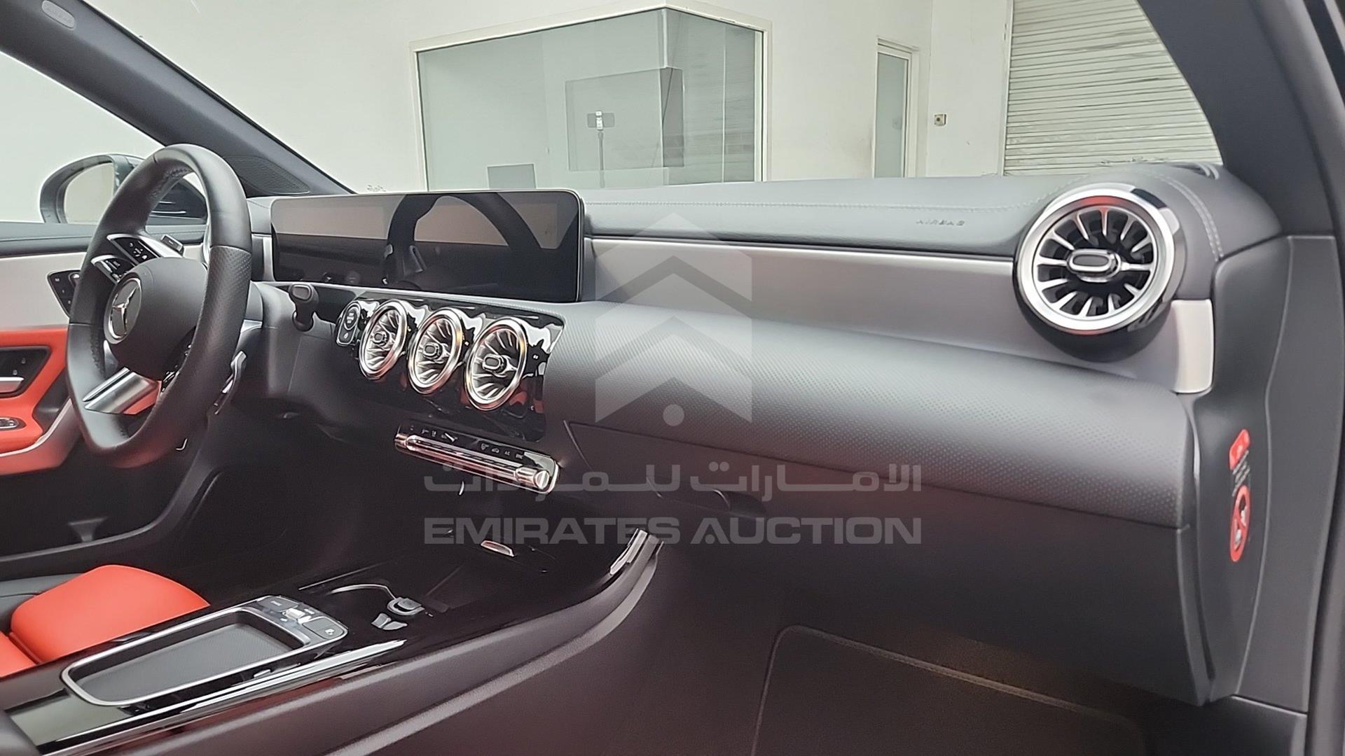 2024 MERCEDES A 200 VIN: W1K3G8HB3RJ431359
