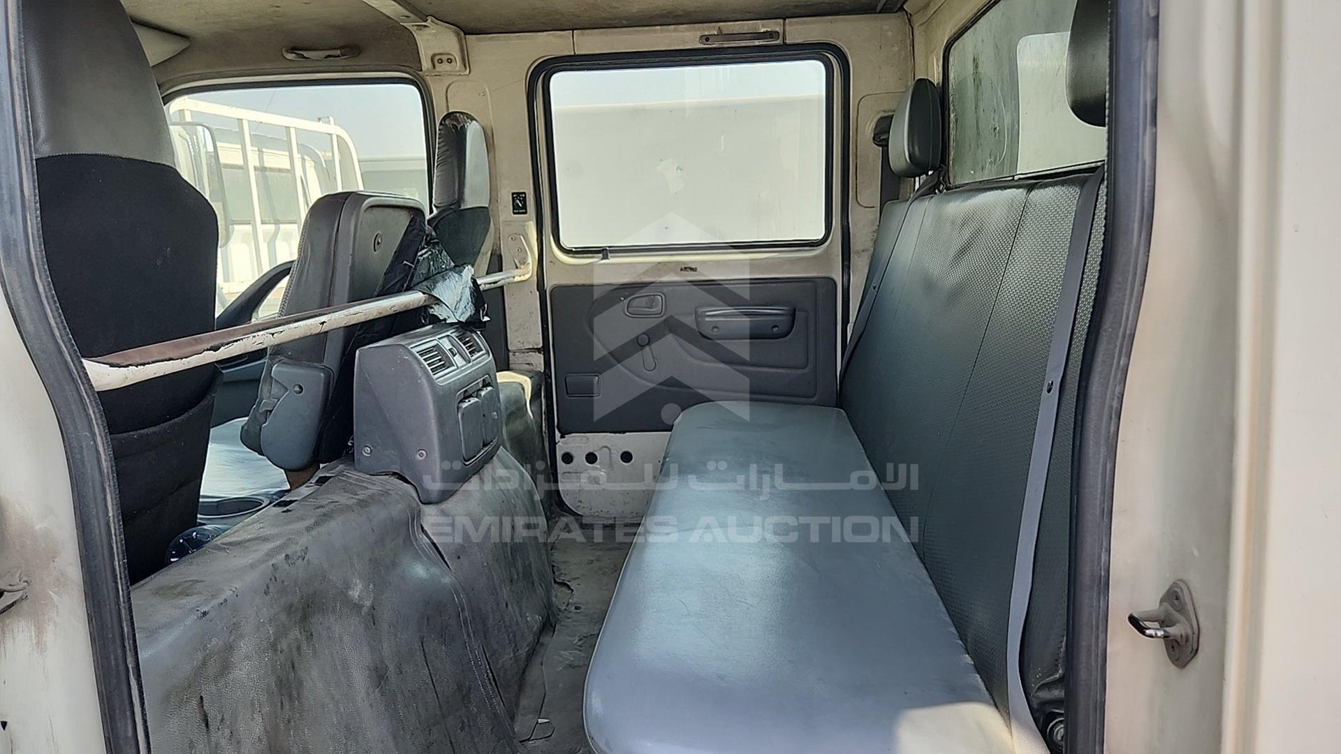 2014 HINO 300 VIN: JHHMCK3H3EK008186