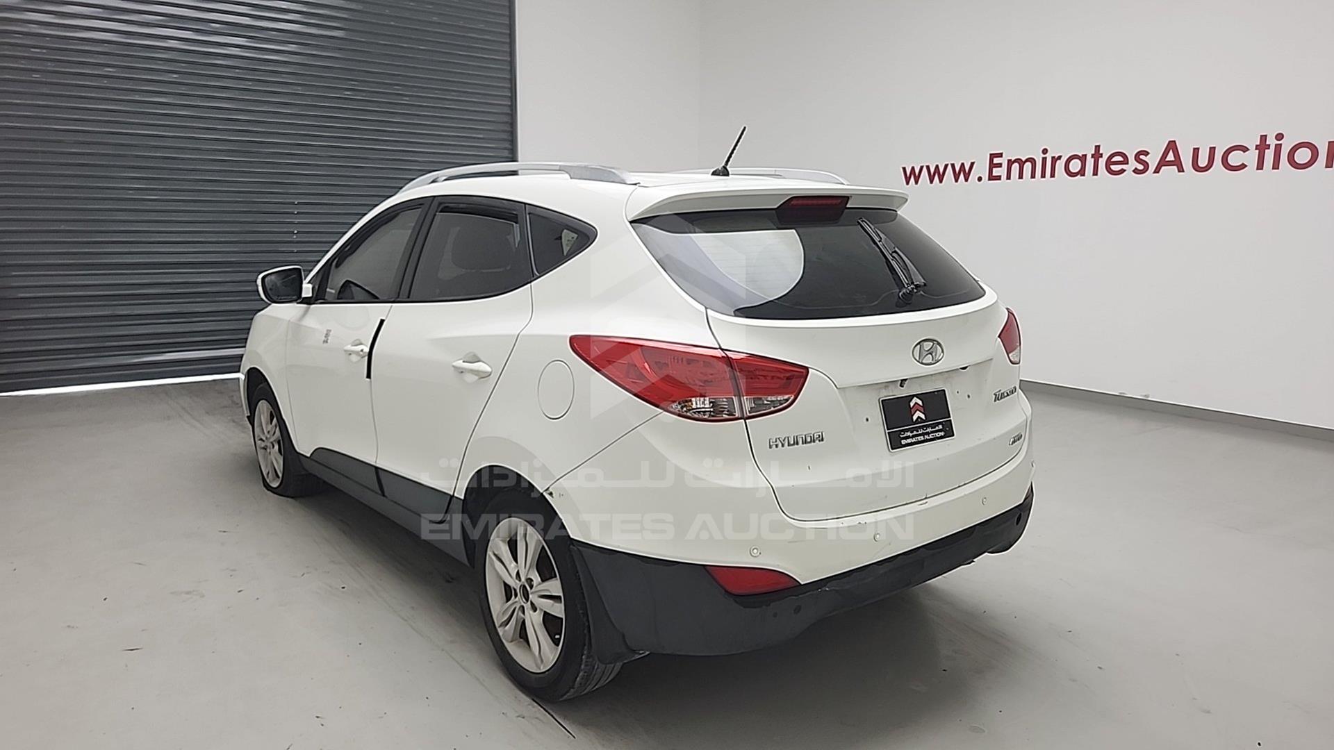 2011 HYUNDAI TUCSON VIN: KMHJT81B9BU132594