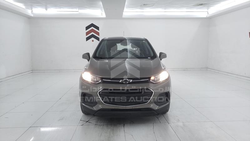 KL7CJKSB3LB353620 Auction: EmiratesAuction Lot: 409549 KL7CJKSB3LB353620 Chevrolet Trax 2020 BROWN Photo 2