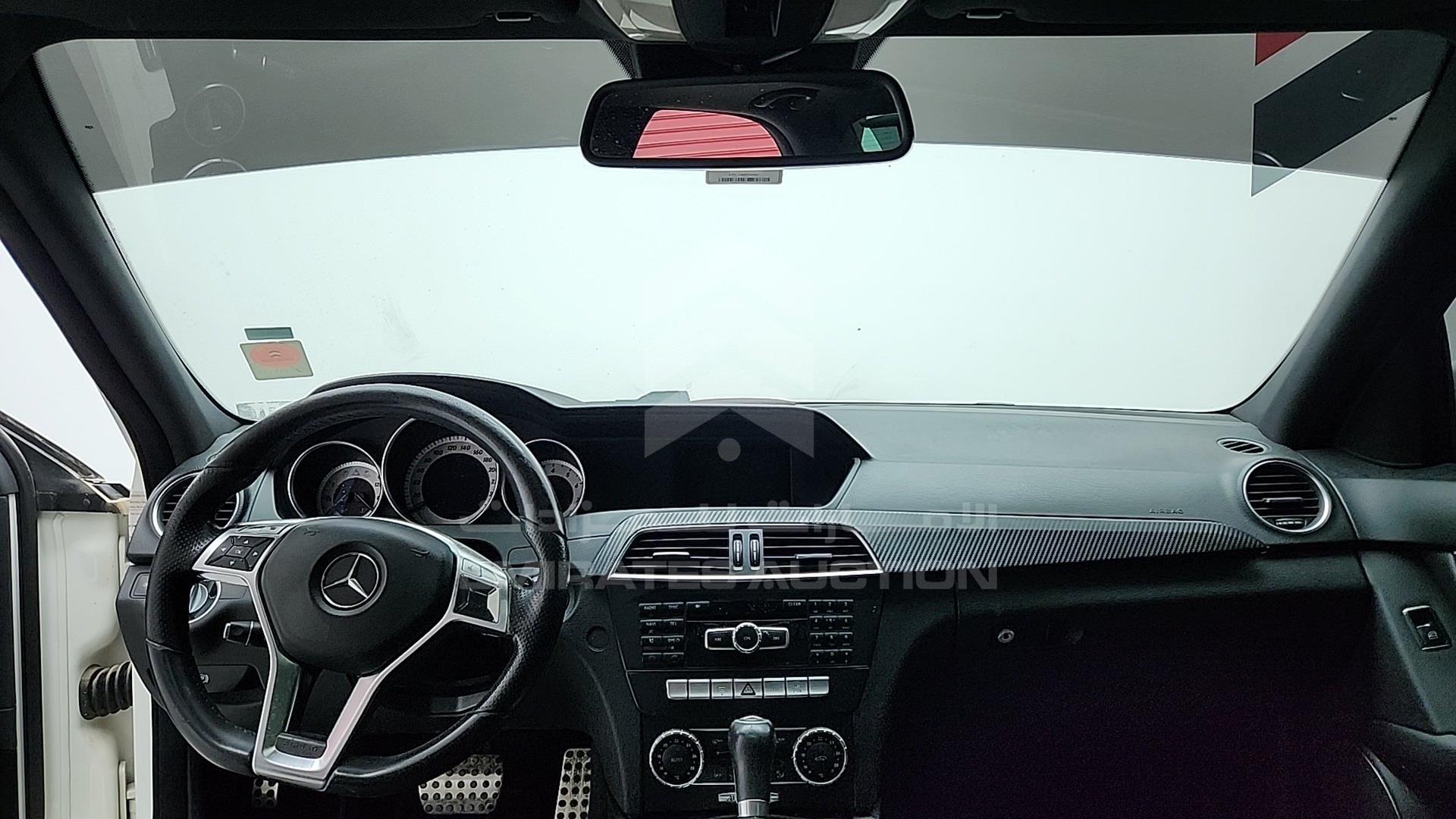 2013 MERCEDES C 200 VIN: WDDGF4JB8DA824113