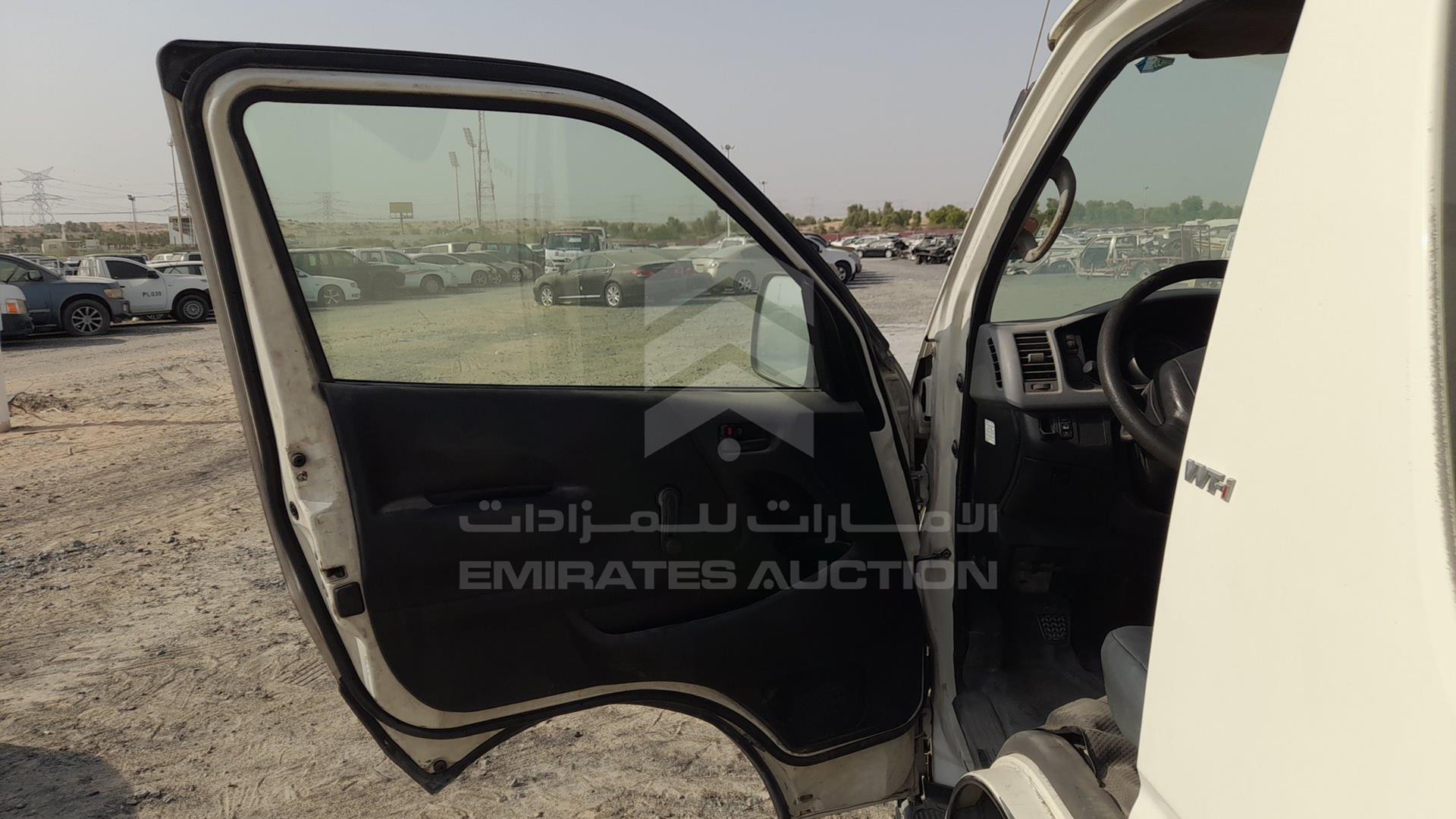 2008 TOYOTA HIACE VIN: JTGJX02P683000866