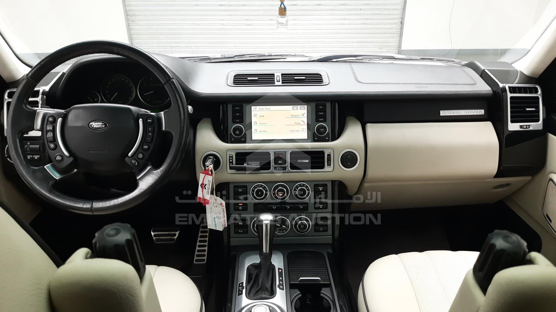 2009 RANGE ROVER VOGUE VIN: SALLMAM349A299182